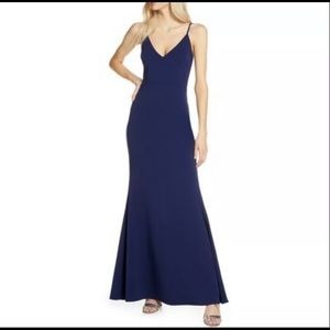 Lulus infinite glory V-neck trumpet long maxi Gown dress Medium navy blue